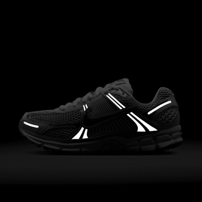 NIKE公式】ナイキ ズーム ボメロ 5 ウィメンズシューズ
